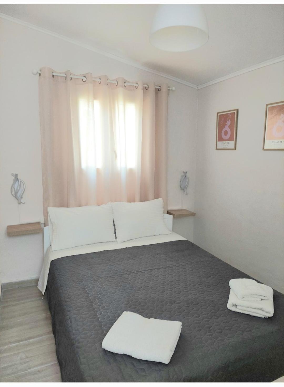 Thanos Guesthouse Corfu Áyioi Dhéka Exterior foto