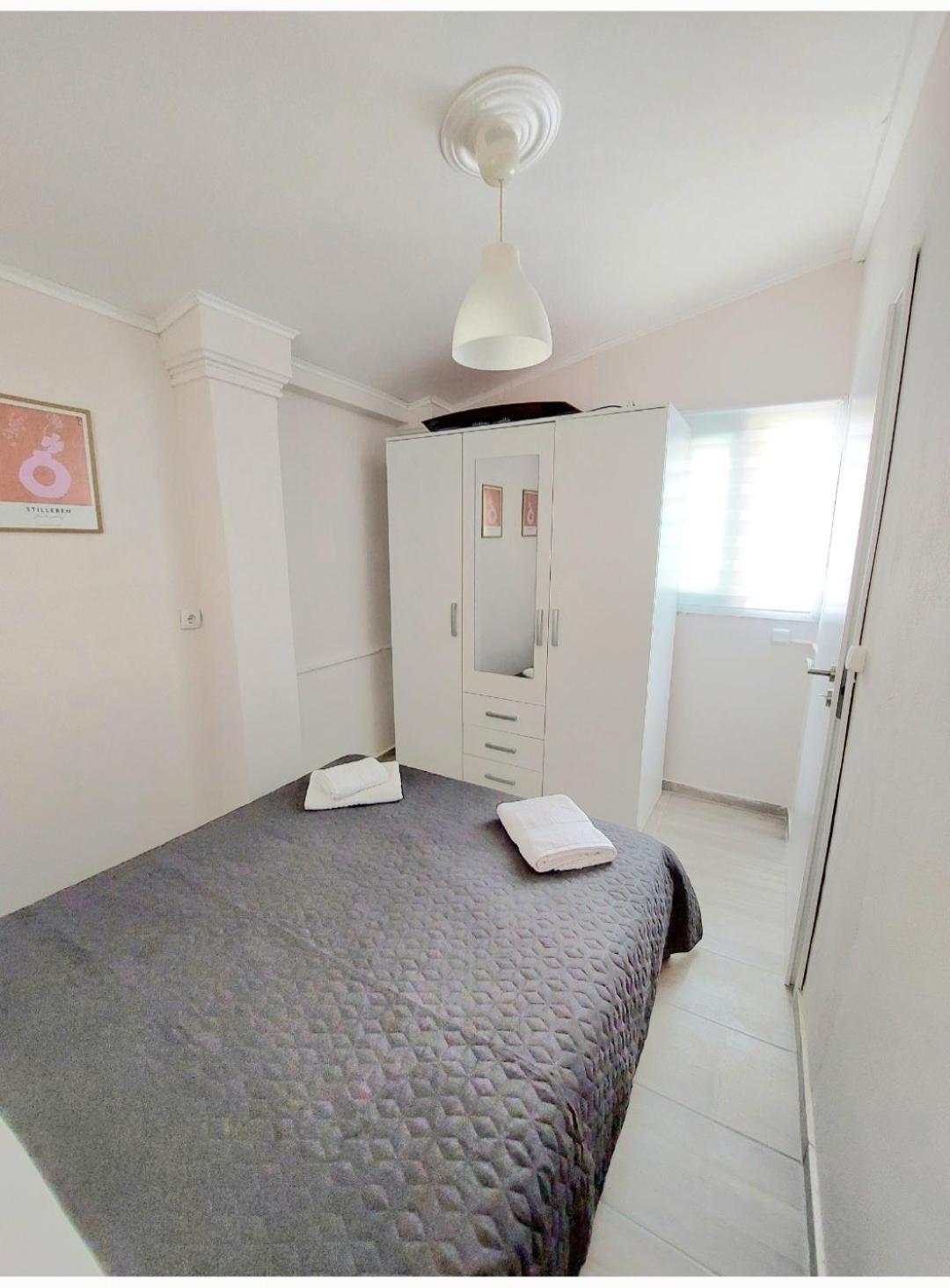 Thanos Guesthouse Corfu Áyioi Dhéka Exterior foto